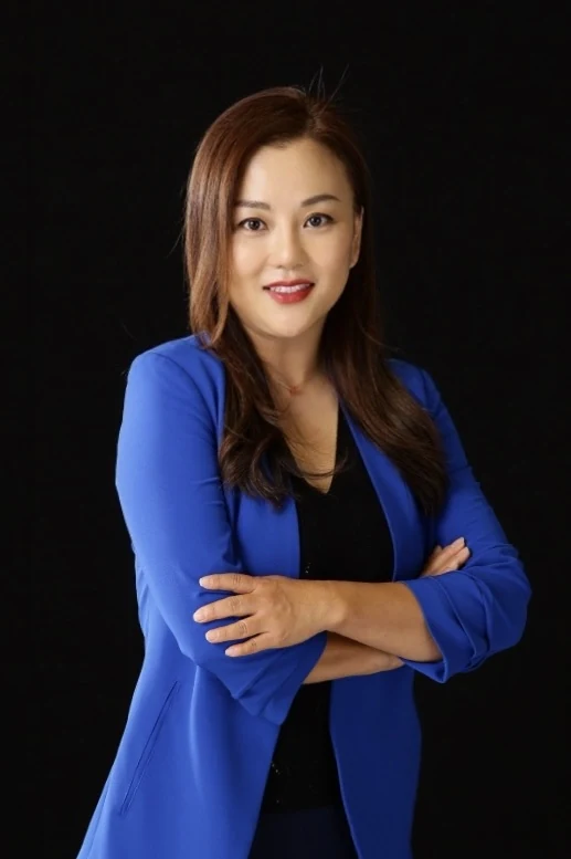 크리스티 조 (Christy Cho)
